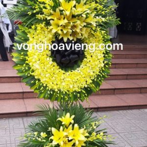 Vòng hoa tang lễ tại Hà Đông