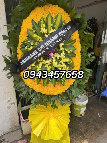 Vòng hoa tại quận hoàn kiếm